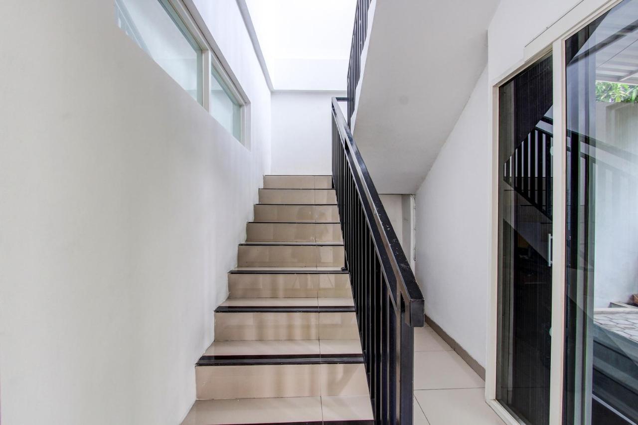 Oyo 92479 Pasadena House Ξενοδοχείο Krapyak Εξωτερικό φωτογραφία