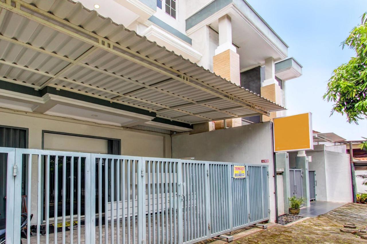 Oyo 92479 Pasadena House Ξενοδοχείο Krapyak Εξωτερικό φωτογραφία