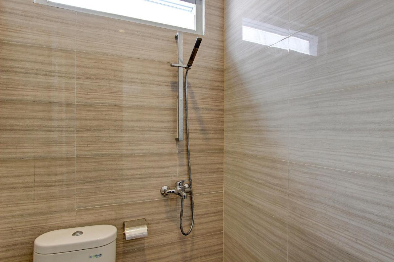 Oyo 92479 Pasadena House Ξενοδοχείο Krapyak Εξωτερικό φωτογραφία